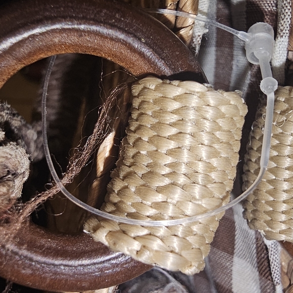 Croft and Barrow straw bag with macrame handle - Picture 10 of 10